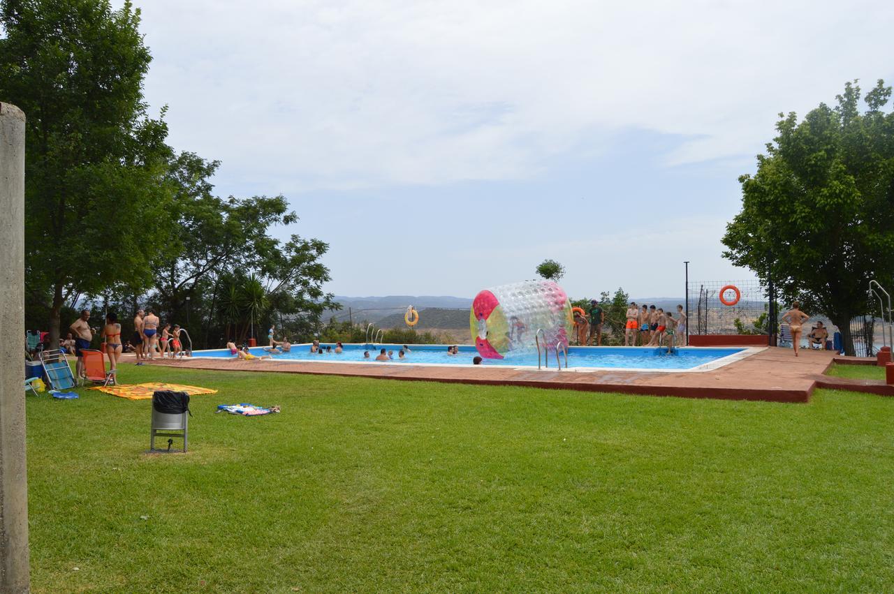 Camping La Brena Hotel Almodovar del Rio Exterior photo